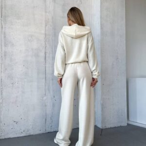 Laisvalaikio kostiumėlis