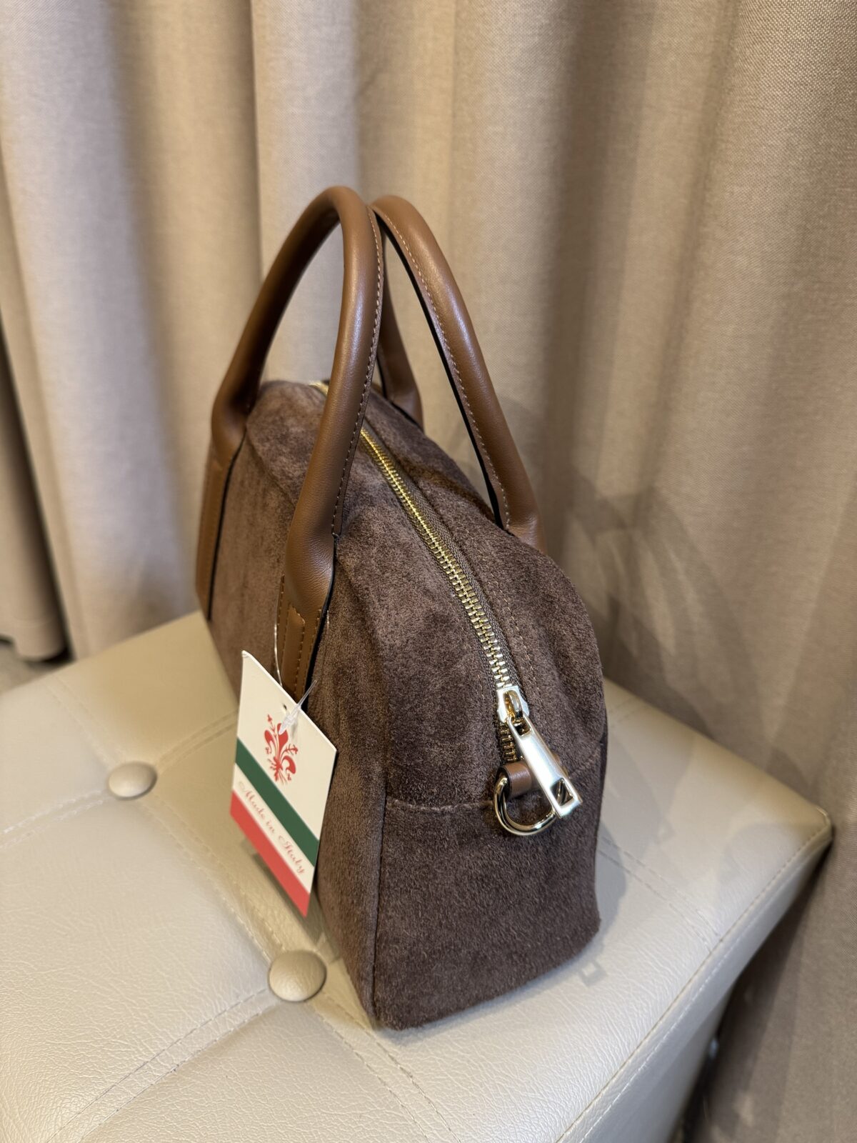 Stilinga itališka verstos odos rankinė “Taupe”