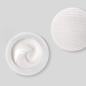 Kiko milano GREEN ME veido kremas su drėkinamuoju poveikiu