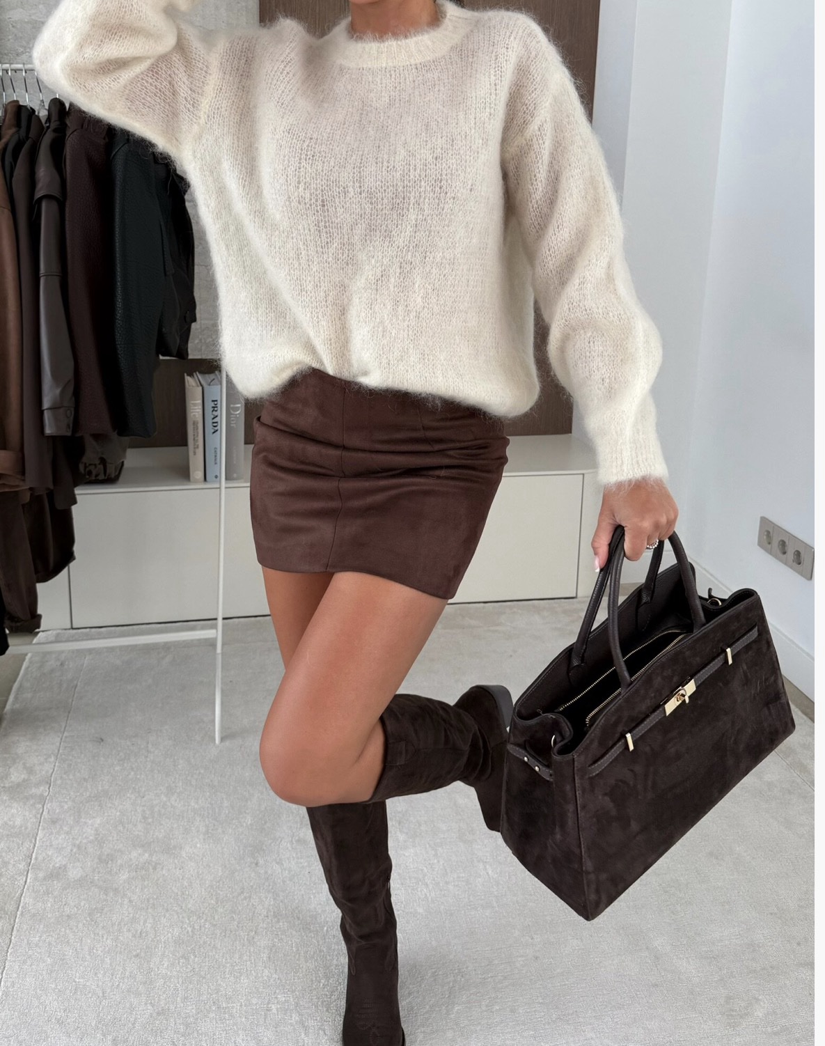 Moherinis pieno baltumo megztinis