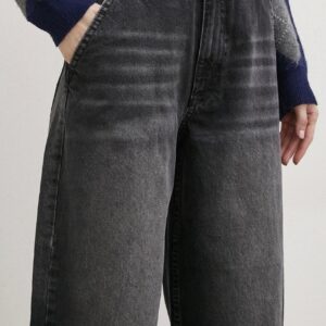 Balloon stiliaus džinsai