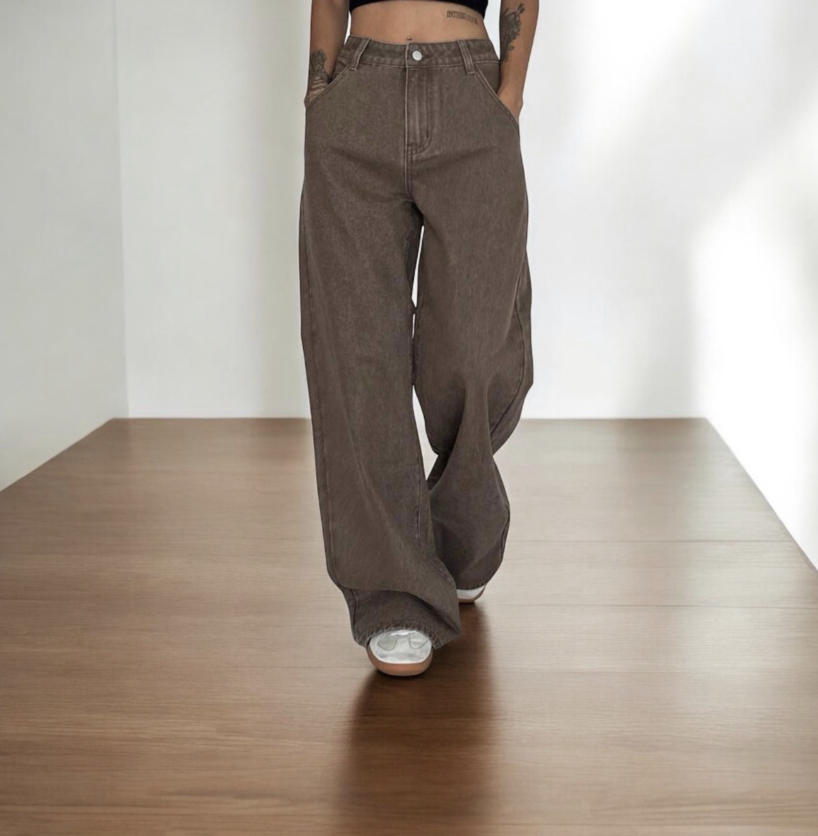 Baggy stiliaus džinsai – kakavinės spalvos