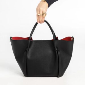 Odinė, juoda itališka rankinė