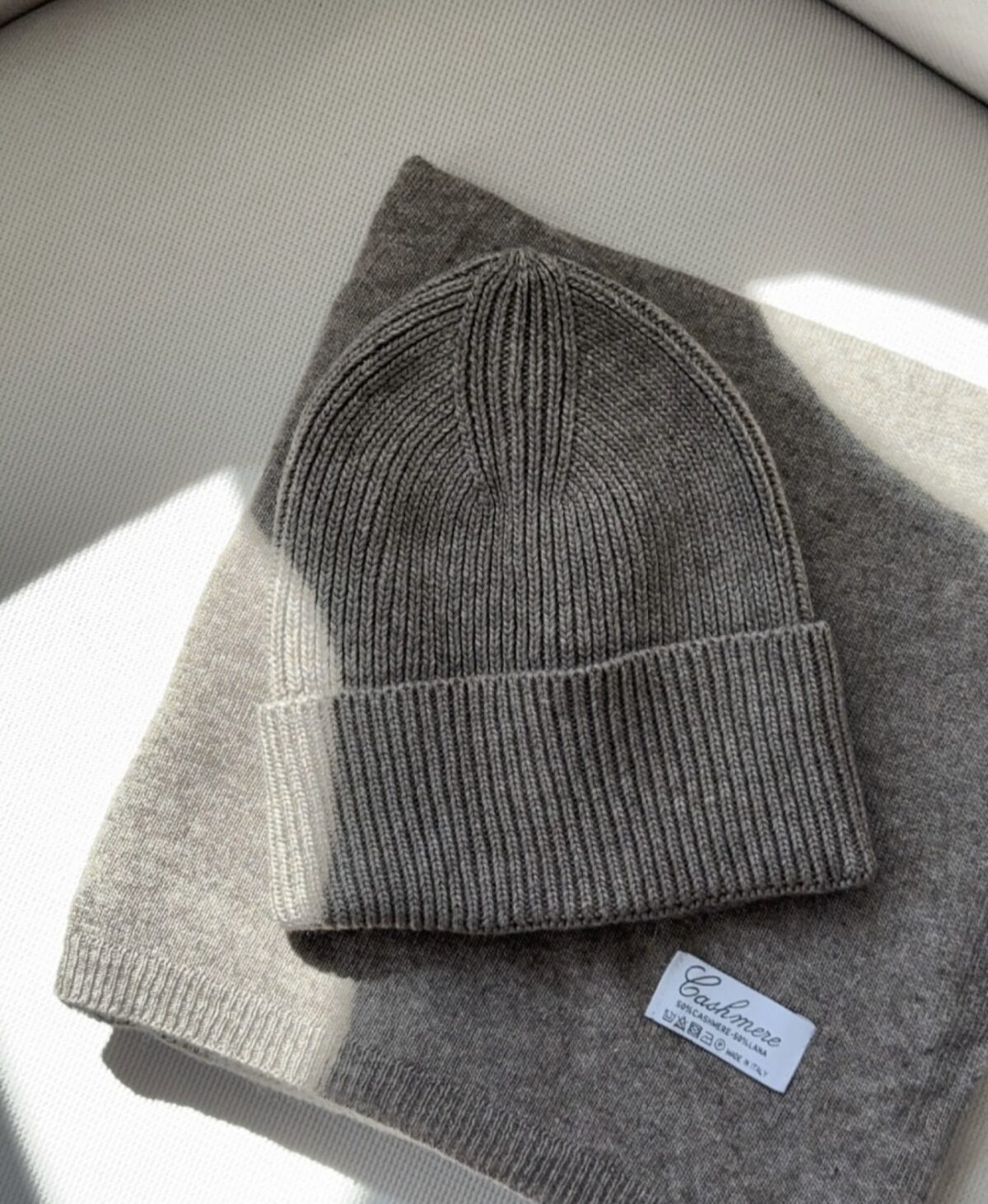 Vilnos ir kašmyro kepurės bei šaliko komplektas