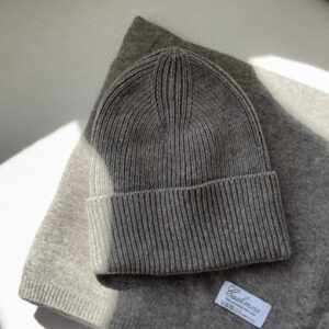 Vilnos ir kašmyro kepurės bei šaliko komplektas