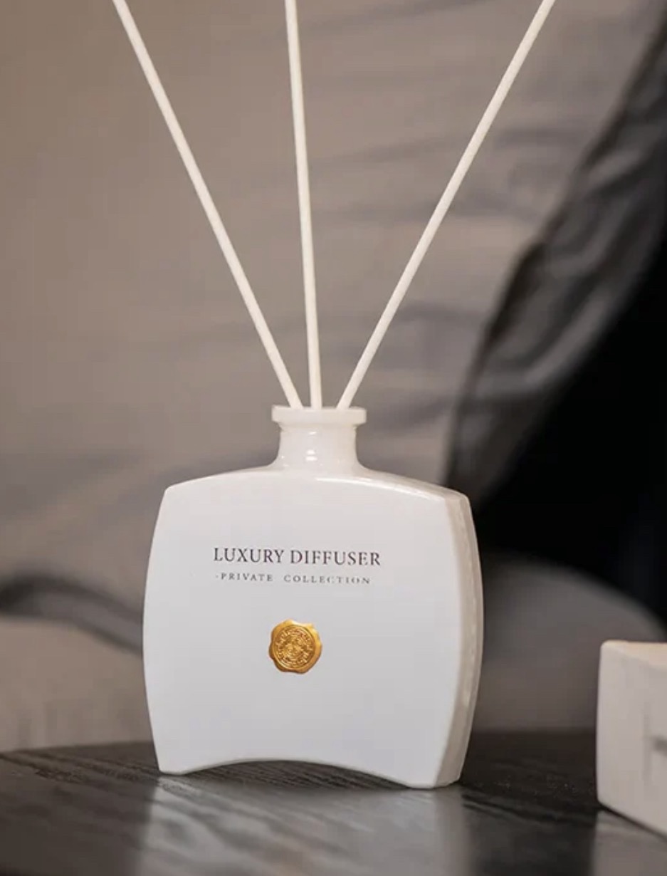 Namų kvapas su lazdelėmis „LA VIE EST BELLE“ — GOLD kolekcija (100 ml)