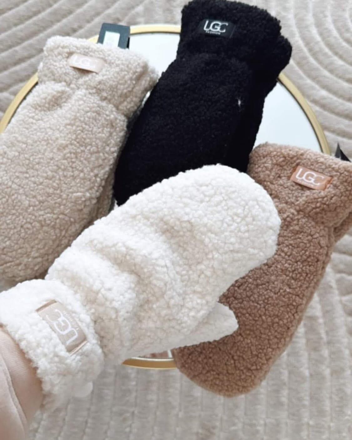 Teddy stiliaus šiltos kumštinės pirštinės — UGC