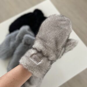 Kailinės UGC kumštinės pirštinės – šiltos žieminės pirštinės su dirbtinio kailio išore