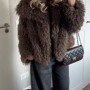 Rudi dirbtiniai kailiniai