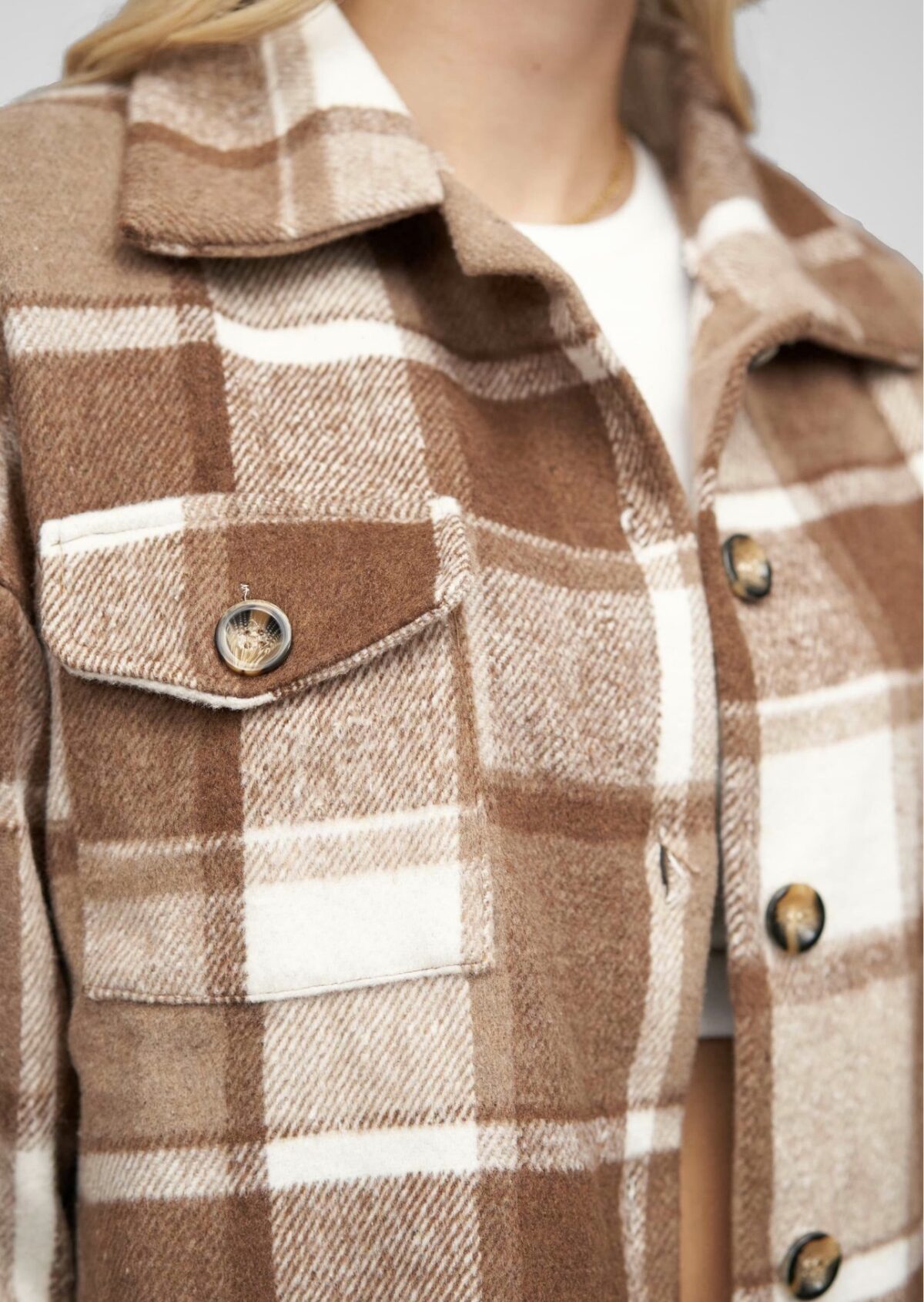 Rudi–smėliniai megztuko tipo marškiniai „Cloud Five“ stiliaus