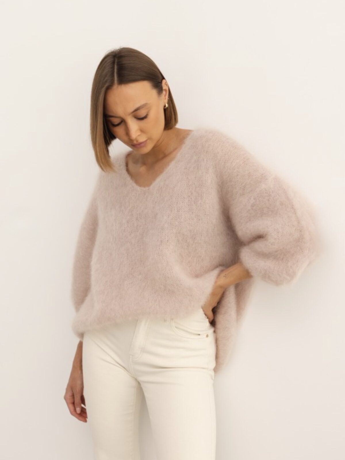 screenshot-696 Minkštas moheros megztinis – moteriškas megztinis (kid mohera, pudros-rožinė)