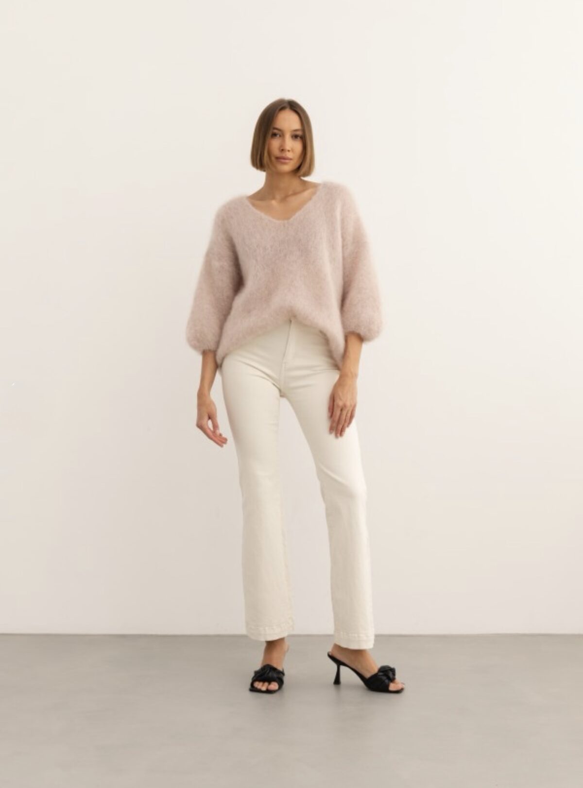 screenshot-697 Minkštas moheros megztinis – moteriškas megztinis (kid mohera, pudros-rožinė)