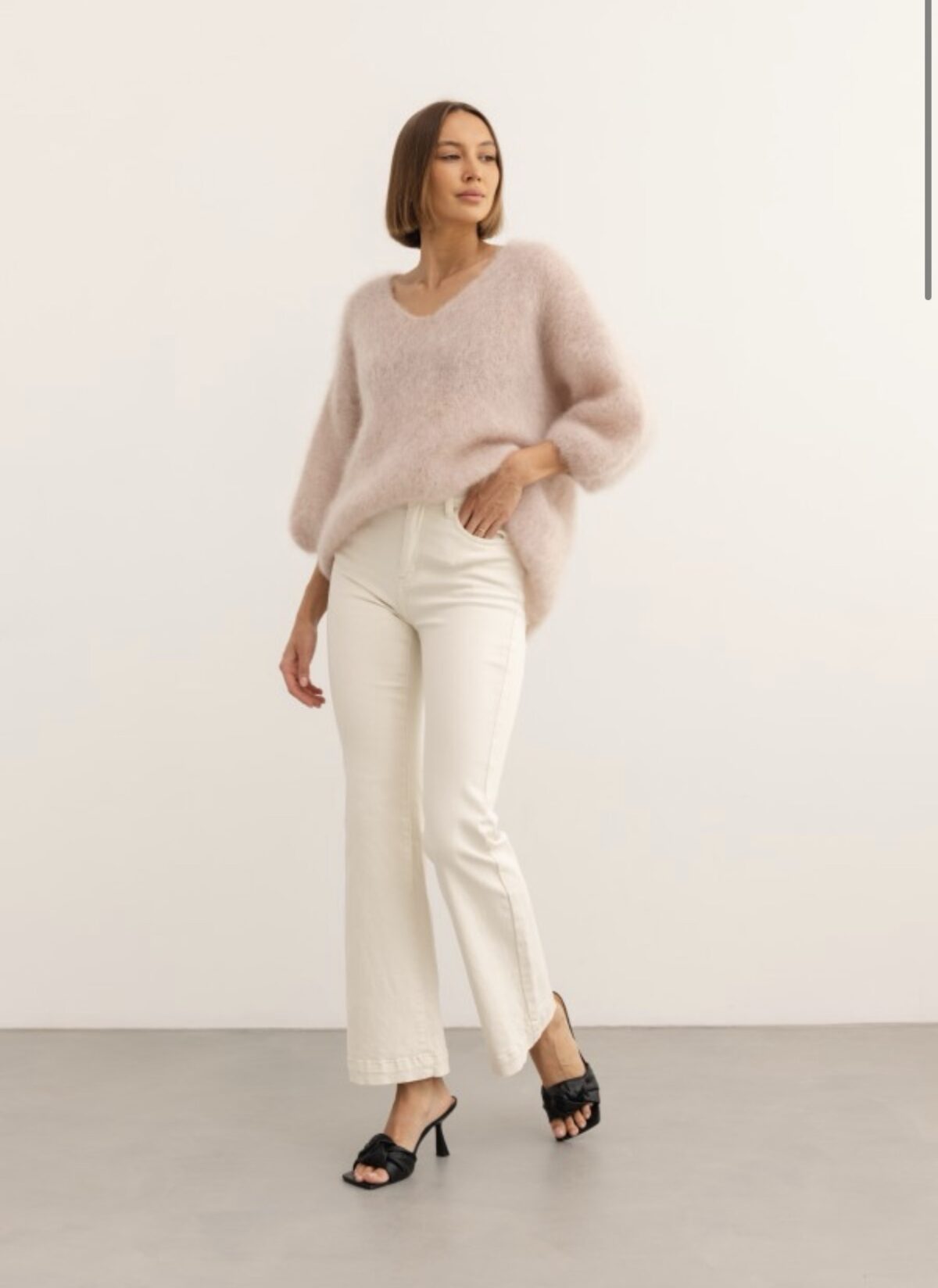 screenshot-699 Minkštas moheros megztinis – moteriškas megztinis (kid mohera, pudros-rožinė)