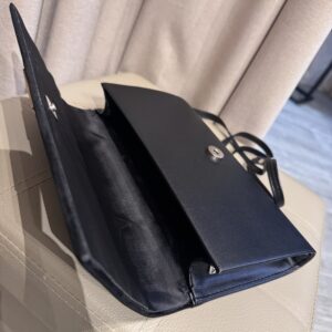 Carla Berry delninė