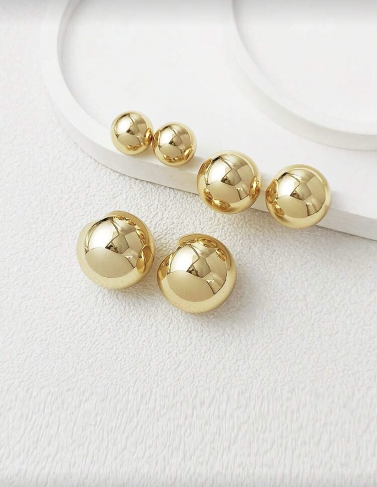 LADY COCO auksinės spalvos apvalių auskarų rinkinys (3 poros)