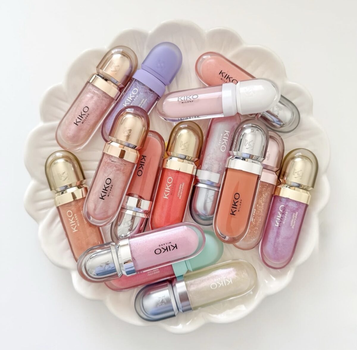 KIKO MILANO 3D Hydra Lipgloss 17 – drėkinamasis lūpų blizgis („Pearly Mauve“)