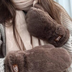 Kailinės UGC kumštinės pirštinės – šiltos žieminės pirštinės su dirbtinio kailio išore