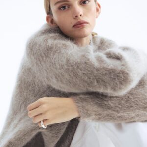 Purios tekstūros moherinis megztinis