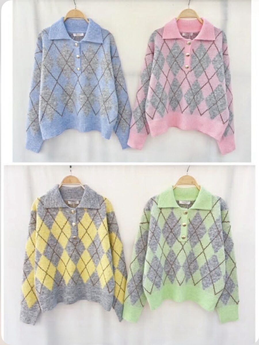 Megztukas su apykakle ir sagutėmis