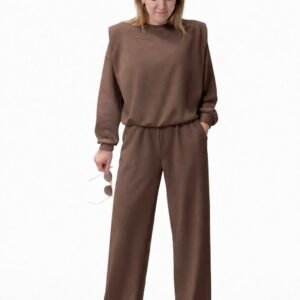 Laisvalaikio kostiumėlis su petukais