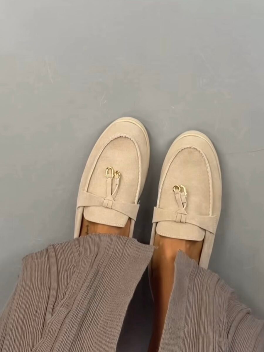 Kreminiai mokasinai iš natūralios zomšos odos