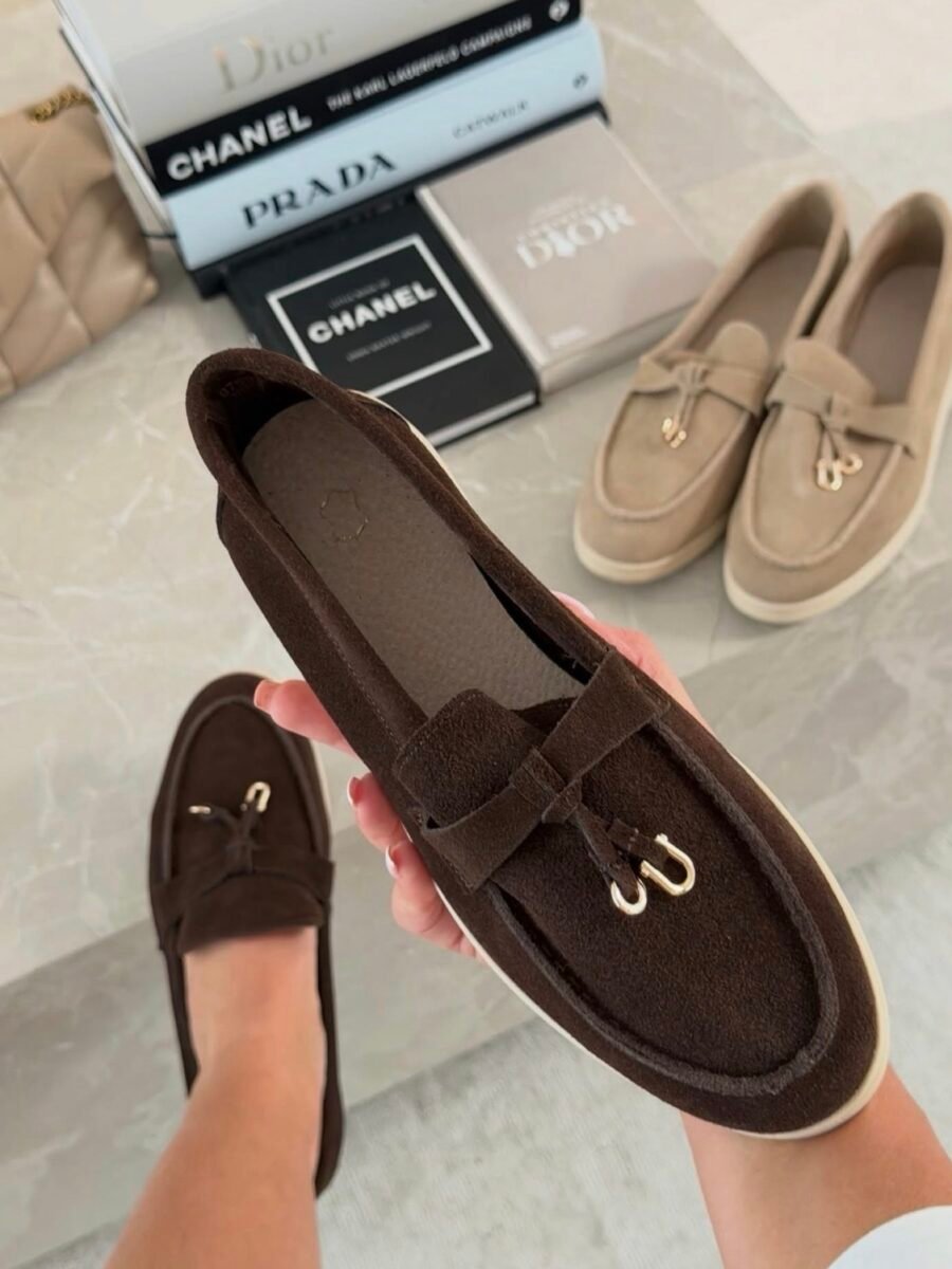 Rudos spalvos mokasinai iš natūralios zomšos odos