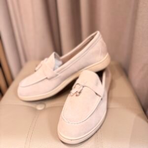 img_8689-2 Kreminiai mokasinai iš natūralios zomšos odos