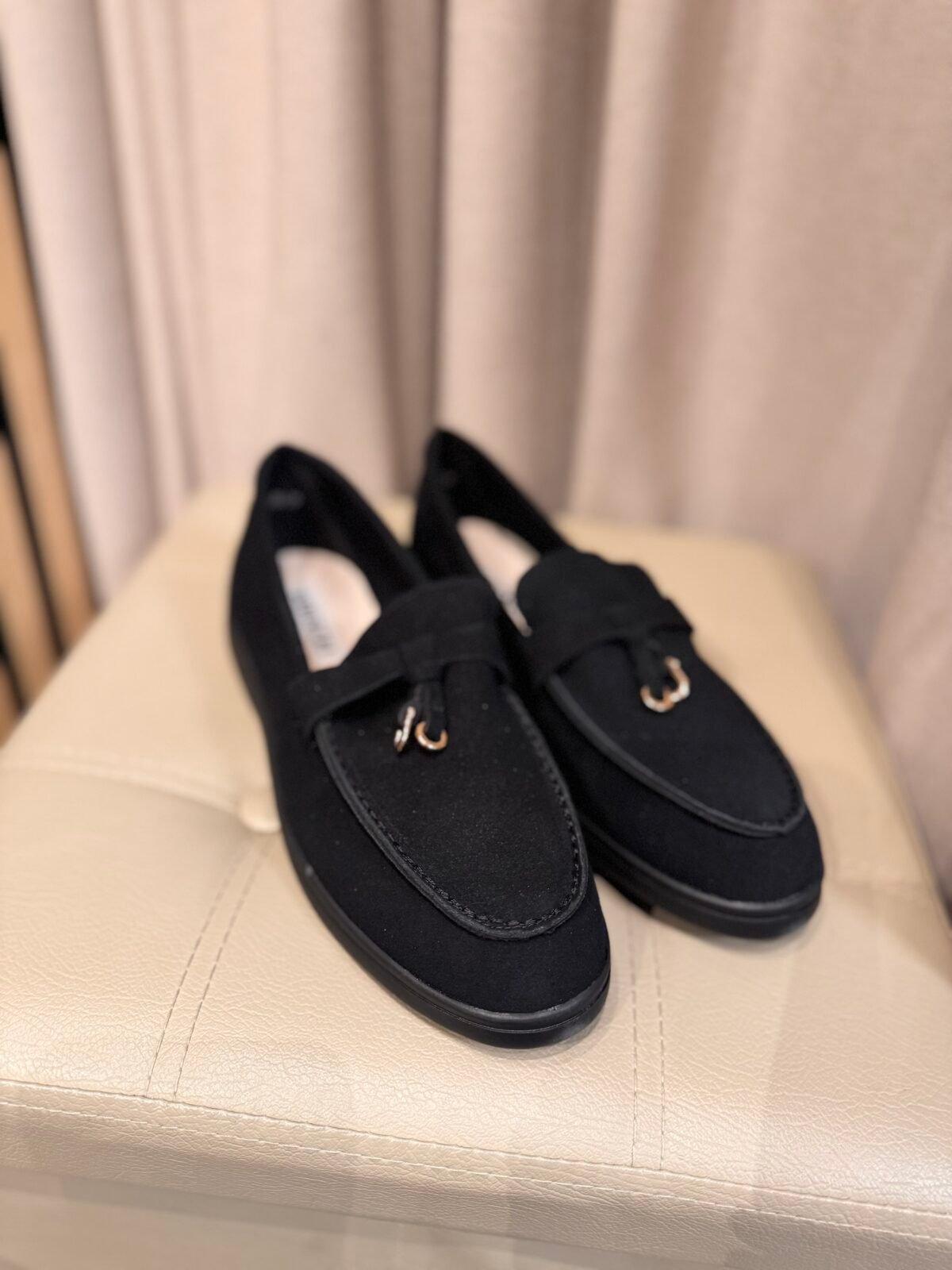 Juodi mokasinai iš natūralios zomšos odos