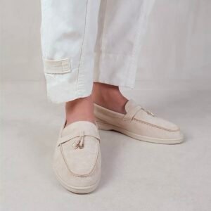 screenshot-902 Kreminiai mokasinai iš natūralios zomšos odos