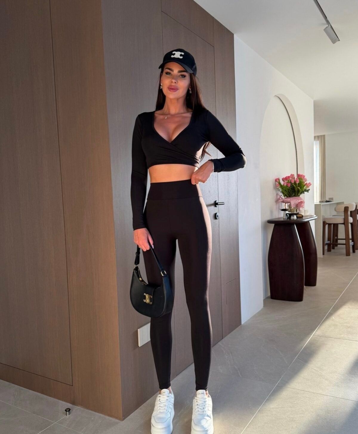 Juodos tamprės aukštu liemeniu