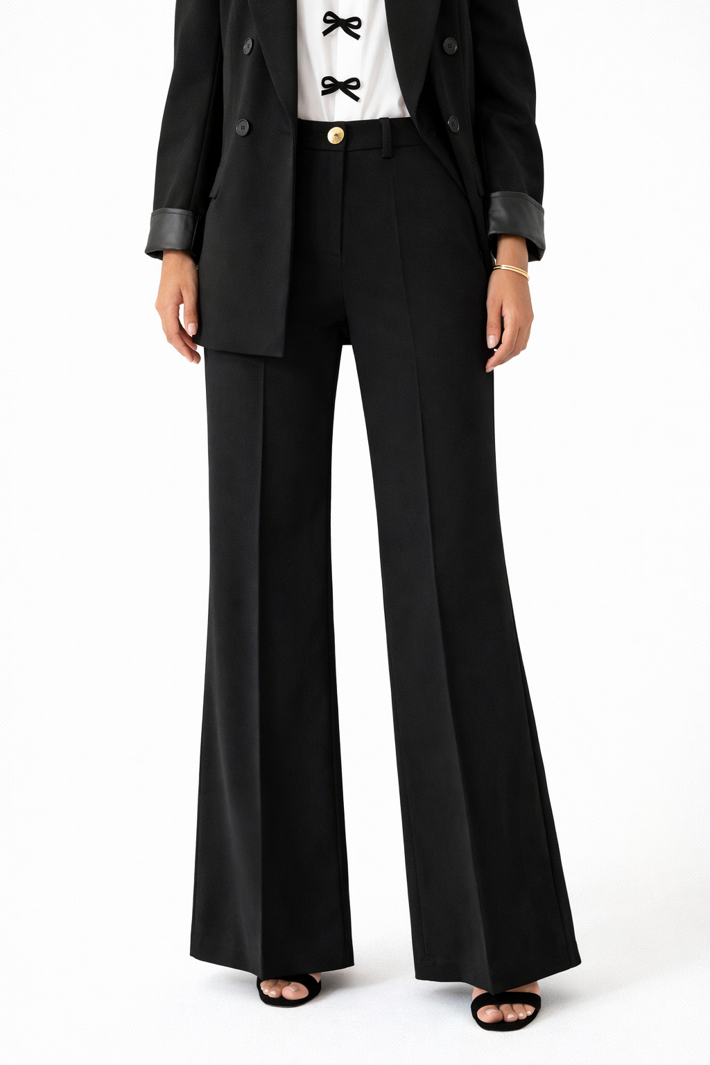 Juodas klasikinis kostiumas EDAN