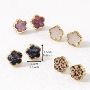 4 porų auskarų rinkinys – gėlytės