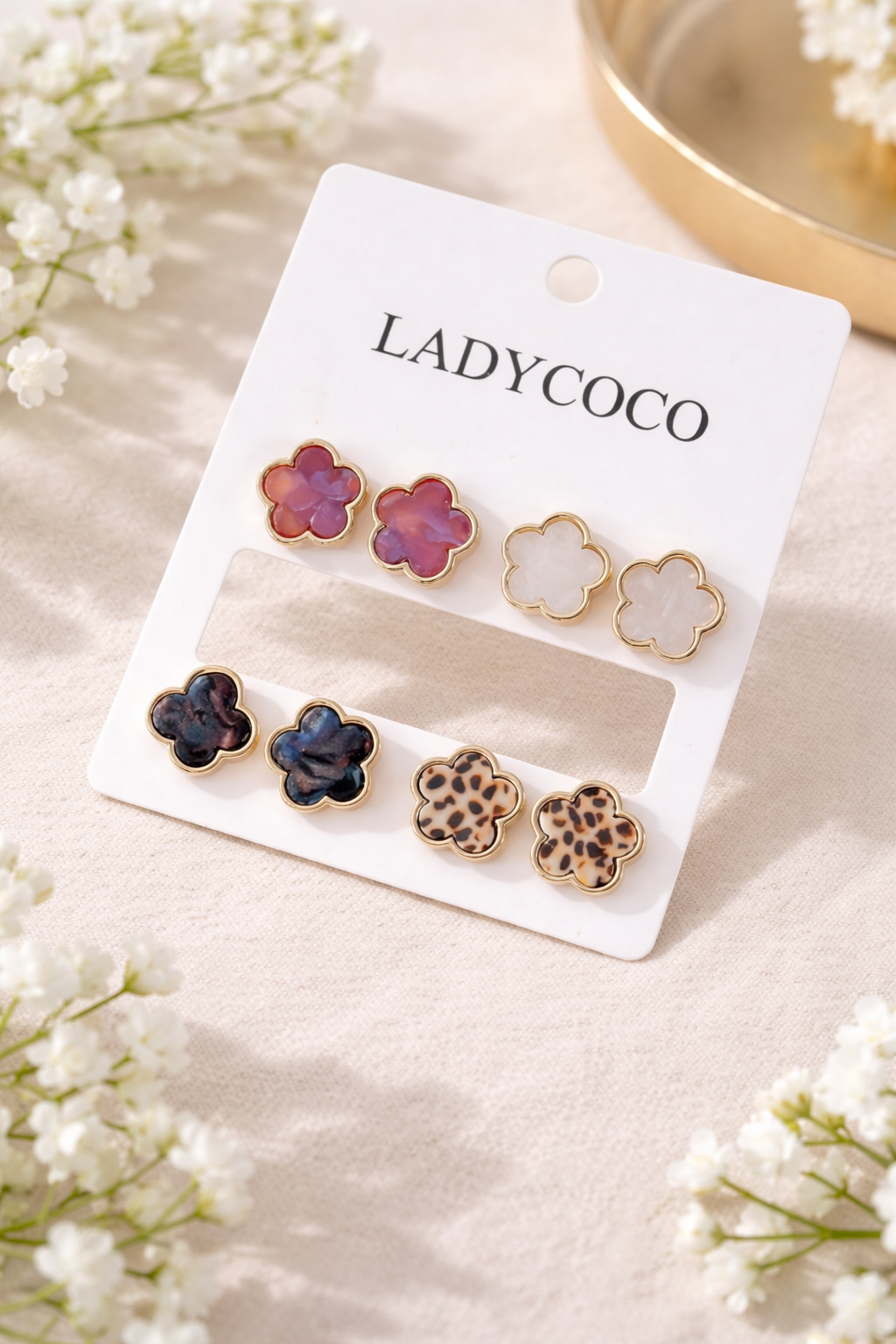 4 porų auskarų rinkinys – gėlytės